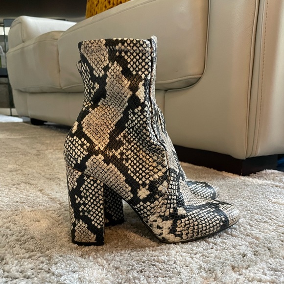 Aldo snakeprint heeled boots - Picture 3 of 4